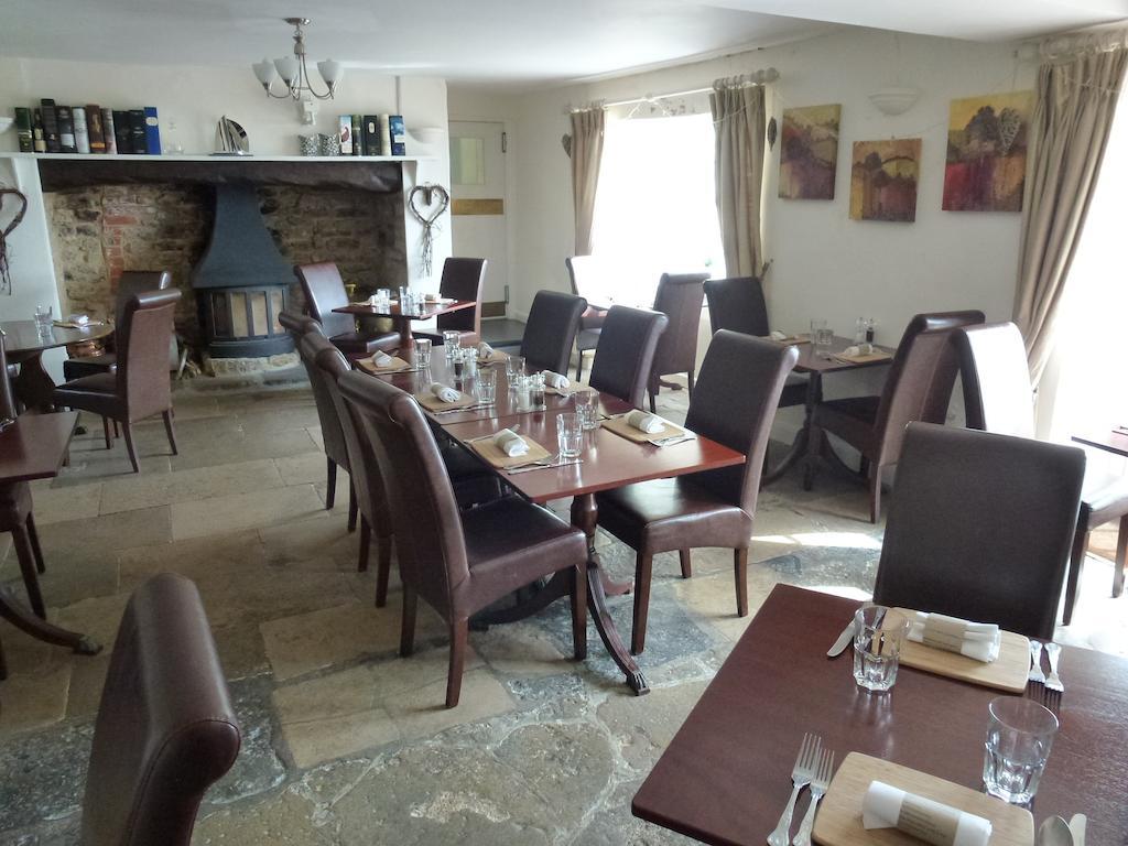 The Manor House Hotel Puncknowle Екстериор снимка